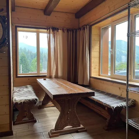 панорама маґура 2к Villa Tatariv